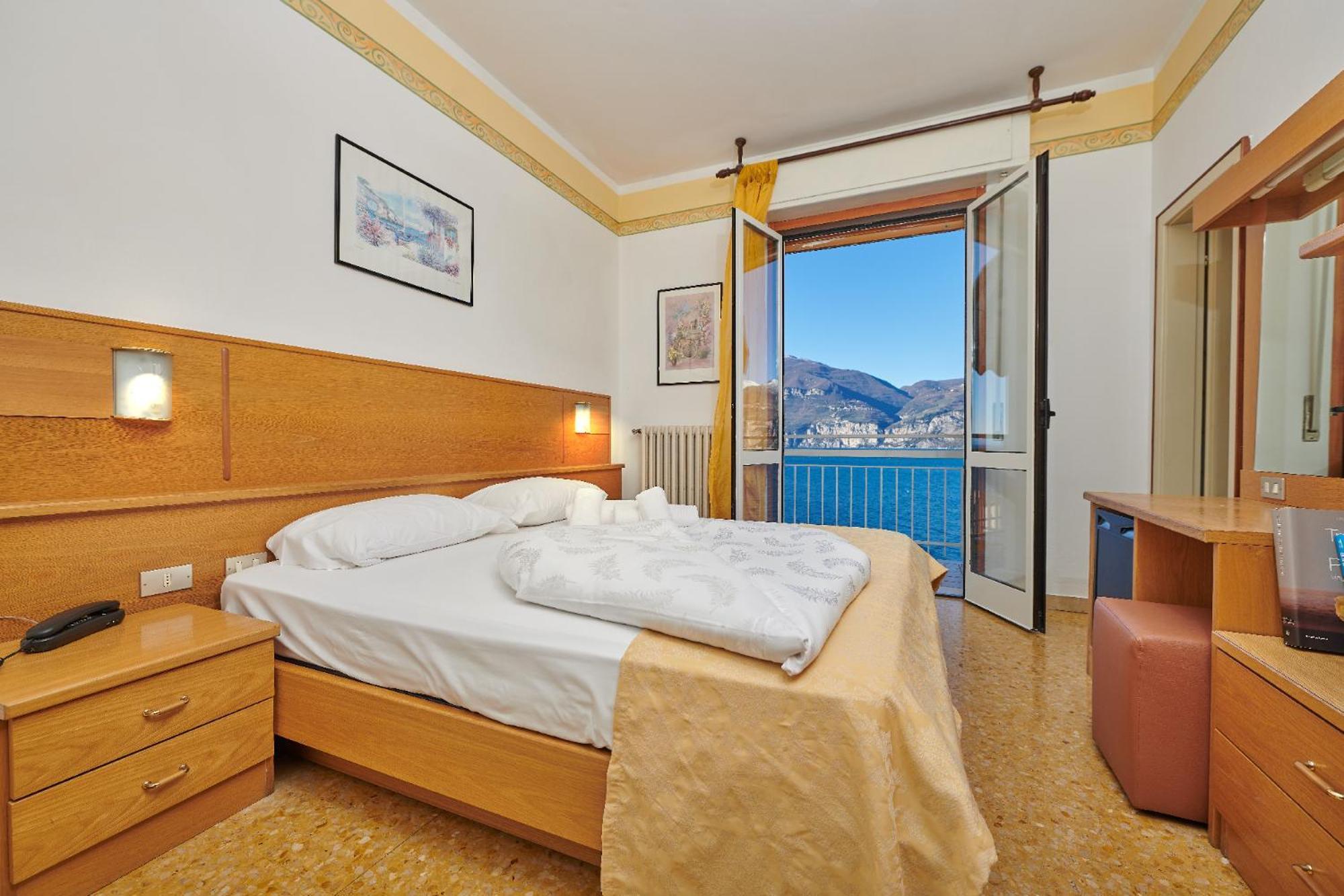 Hotel Eden Brenzone sul Garda Quarto foto