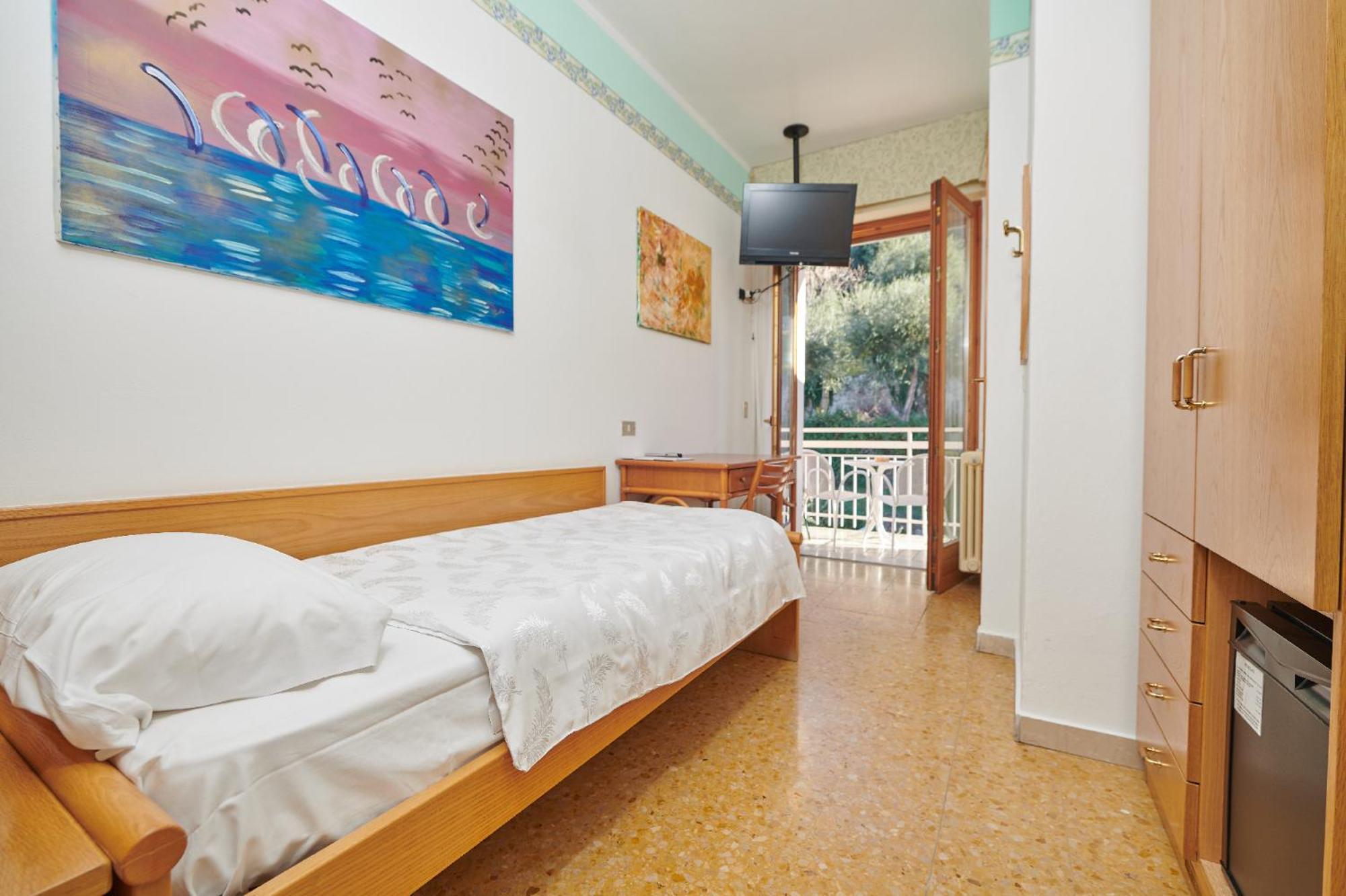 Hotel Eden Brenzone sul Garda Quarto foto