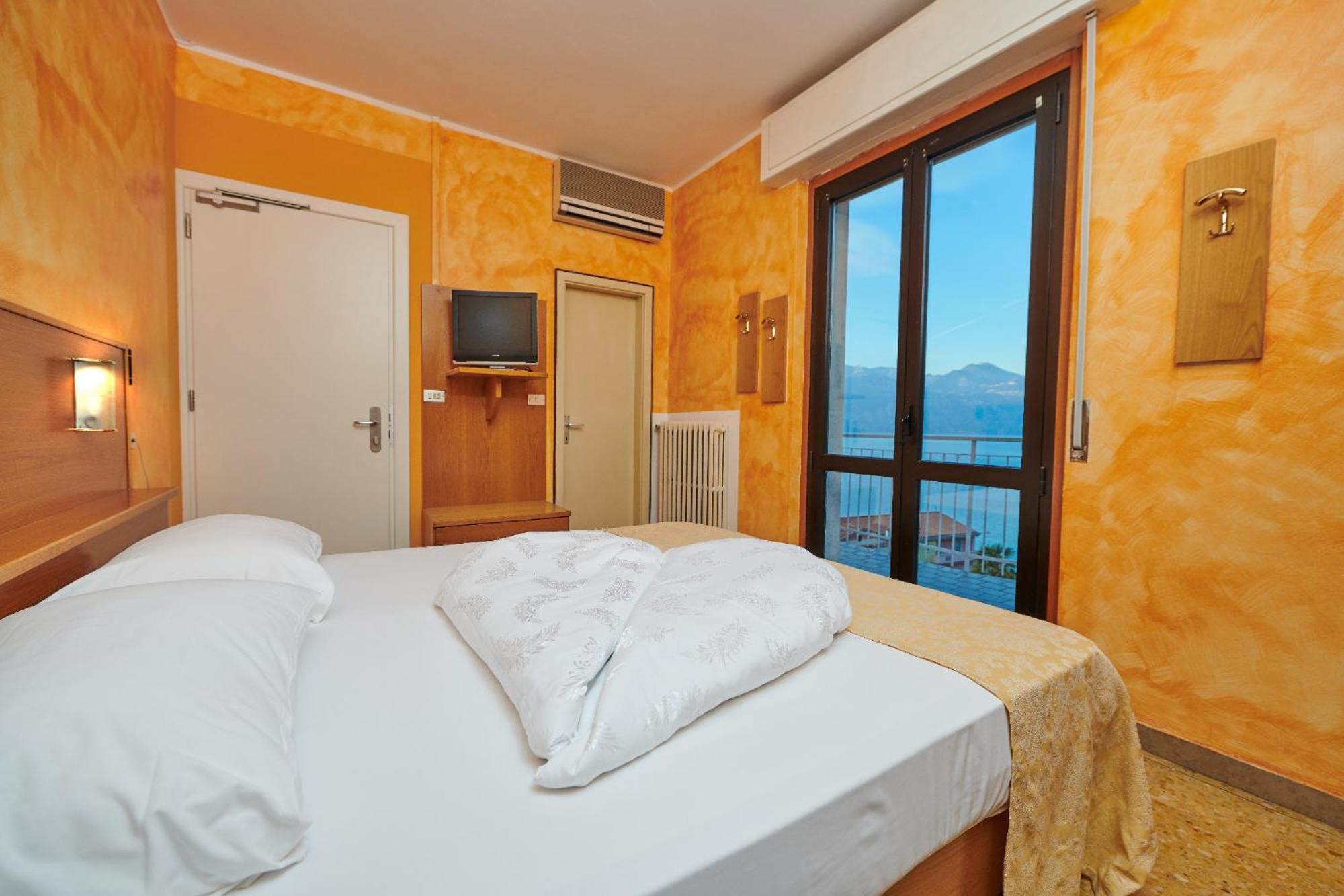 Hotel Eden Brenzone sul Garda Quarto foto
