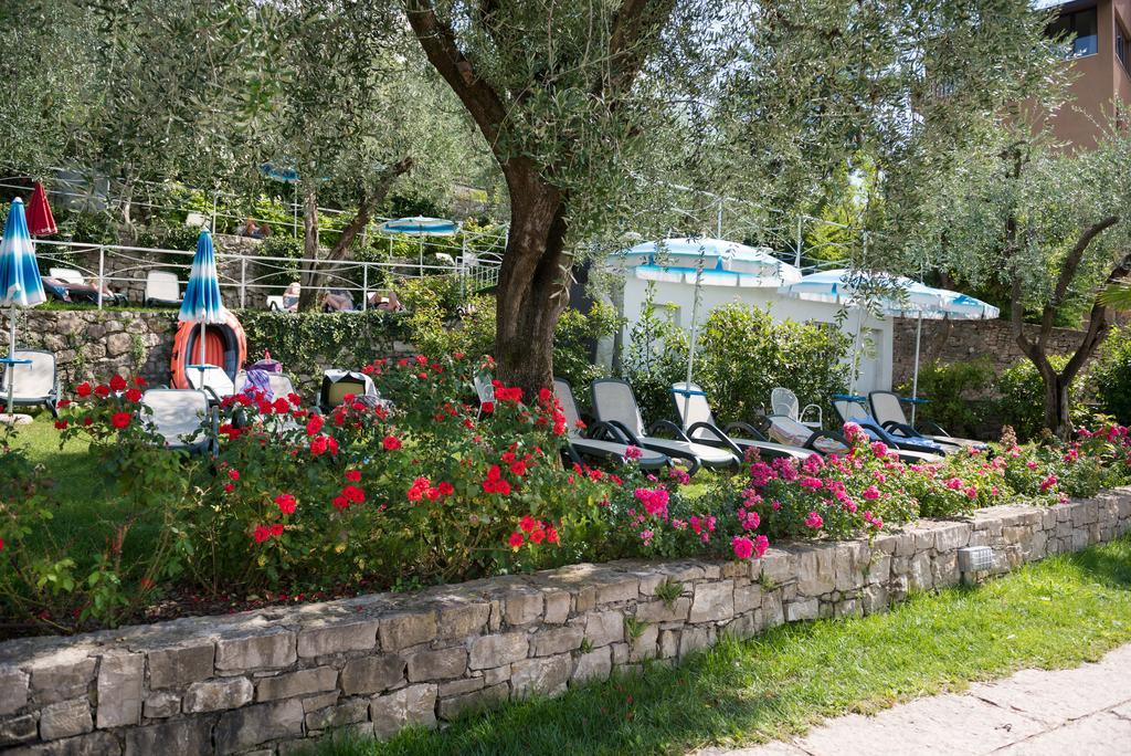 Hotel Eden Brenzone sul Garda Exterior foto